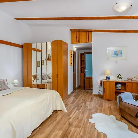 2 Bedroom Lovely In * Kastav