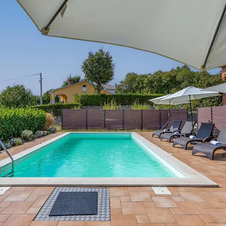 2 Bedroom Lovely In *