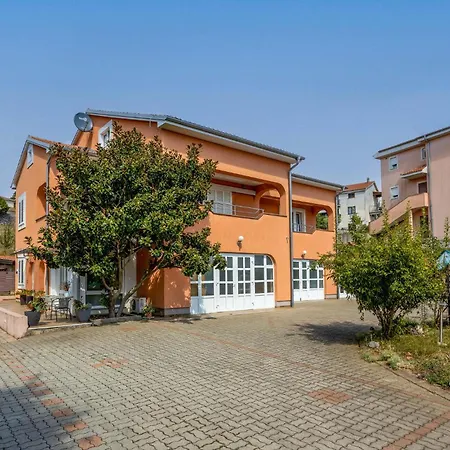 2 Bedroom Lovely In * Kastav